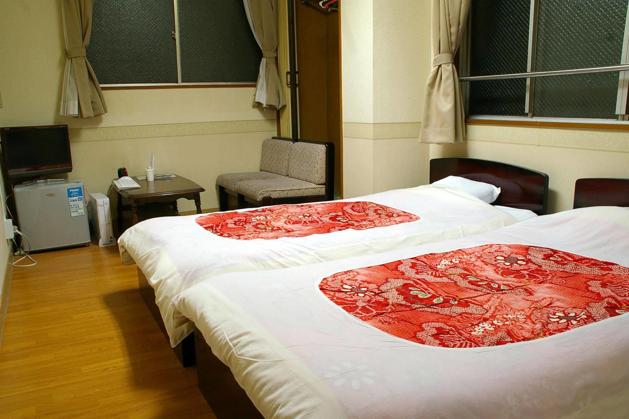 Hotel Yamabe Tenri Exterior foto